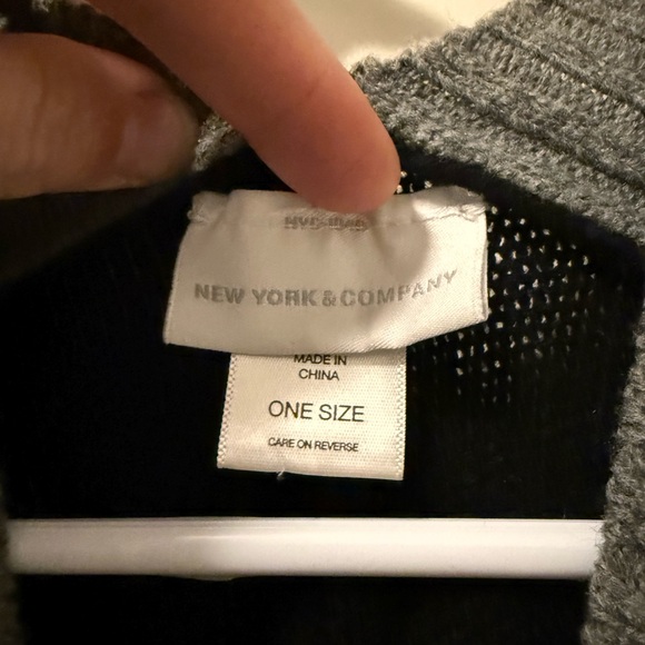 One size poncho sweater - Picture 3 of 4